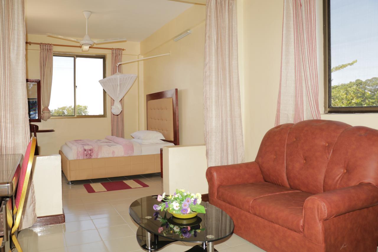 Dolphin Hotel Tanga Εξωτερικό φωτογραφία